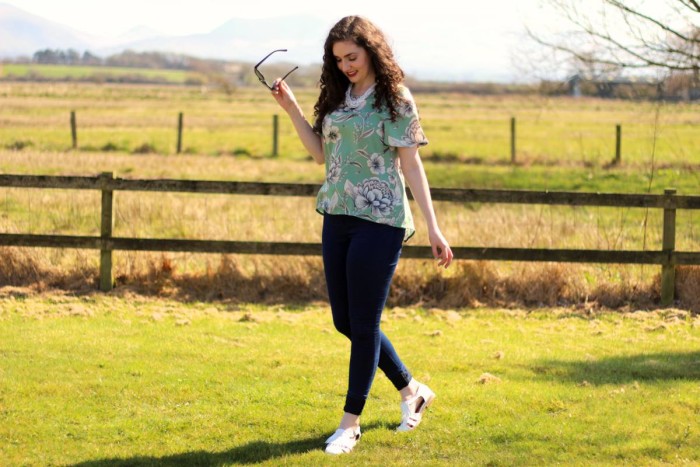 green floral top with skinny jeans dorothy perkins outfit