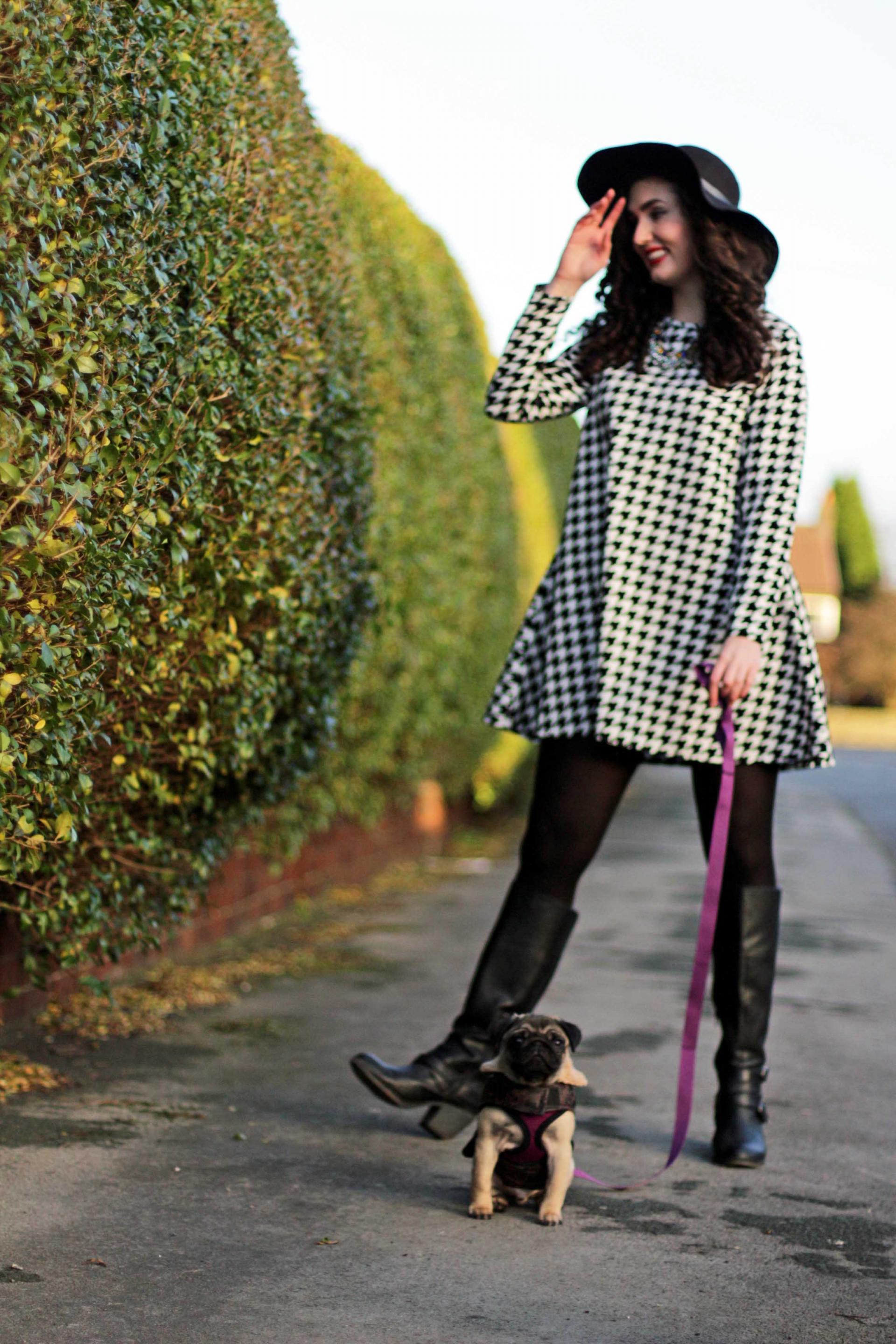 monochrome houndstooth dress want that trend