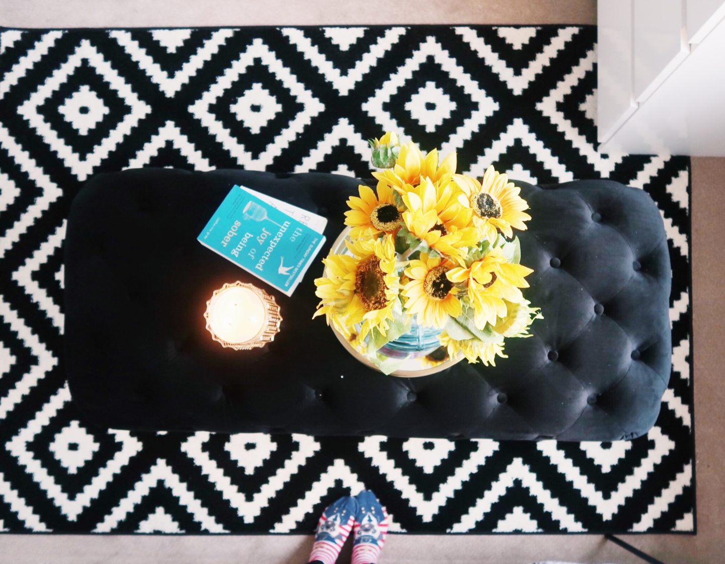Spare Bedroom Makeover with Day bed, teal wall and black and gold accessories