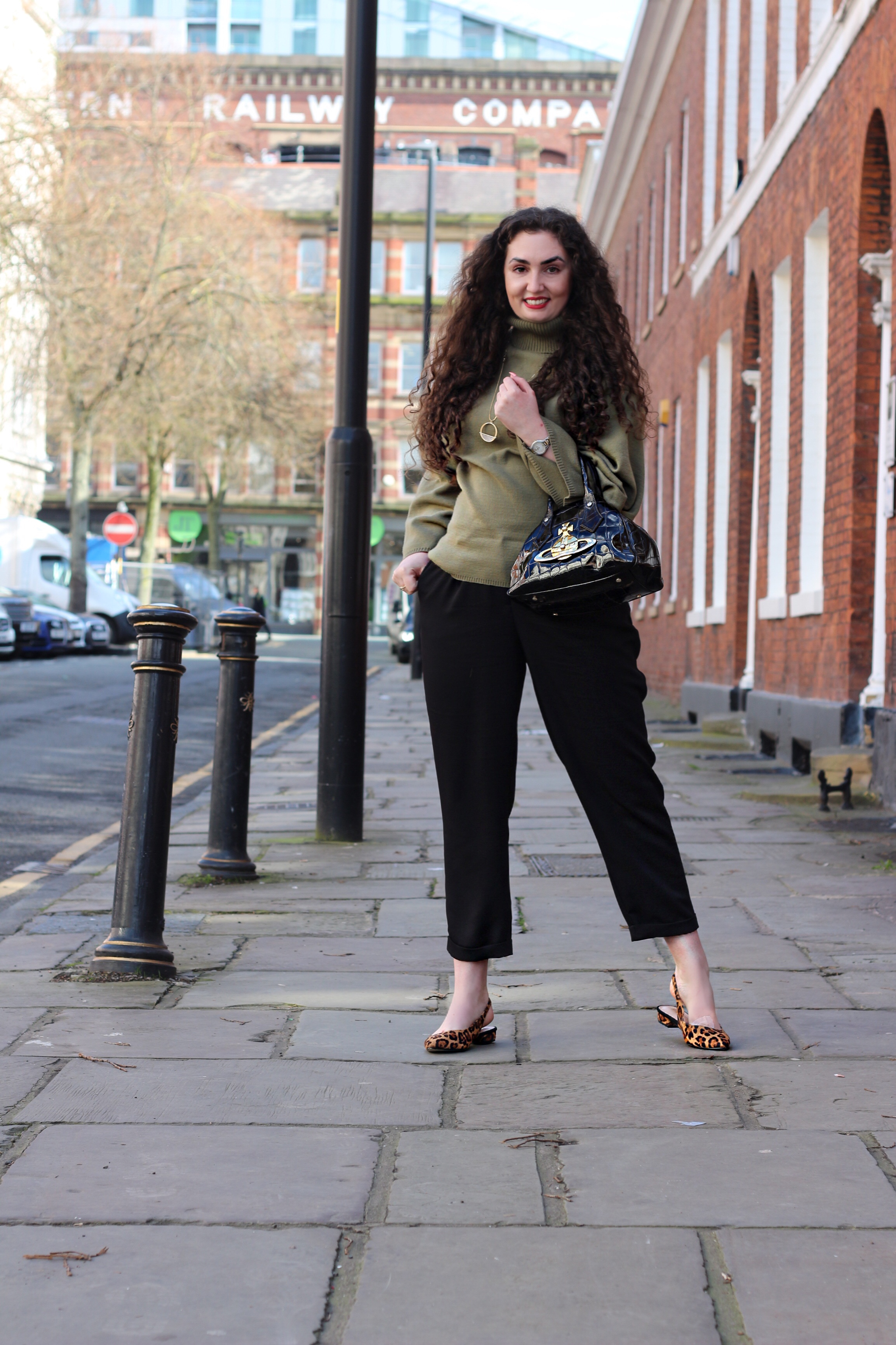 leopard print details and khaki outfit of the day