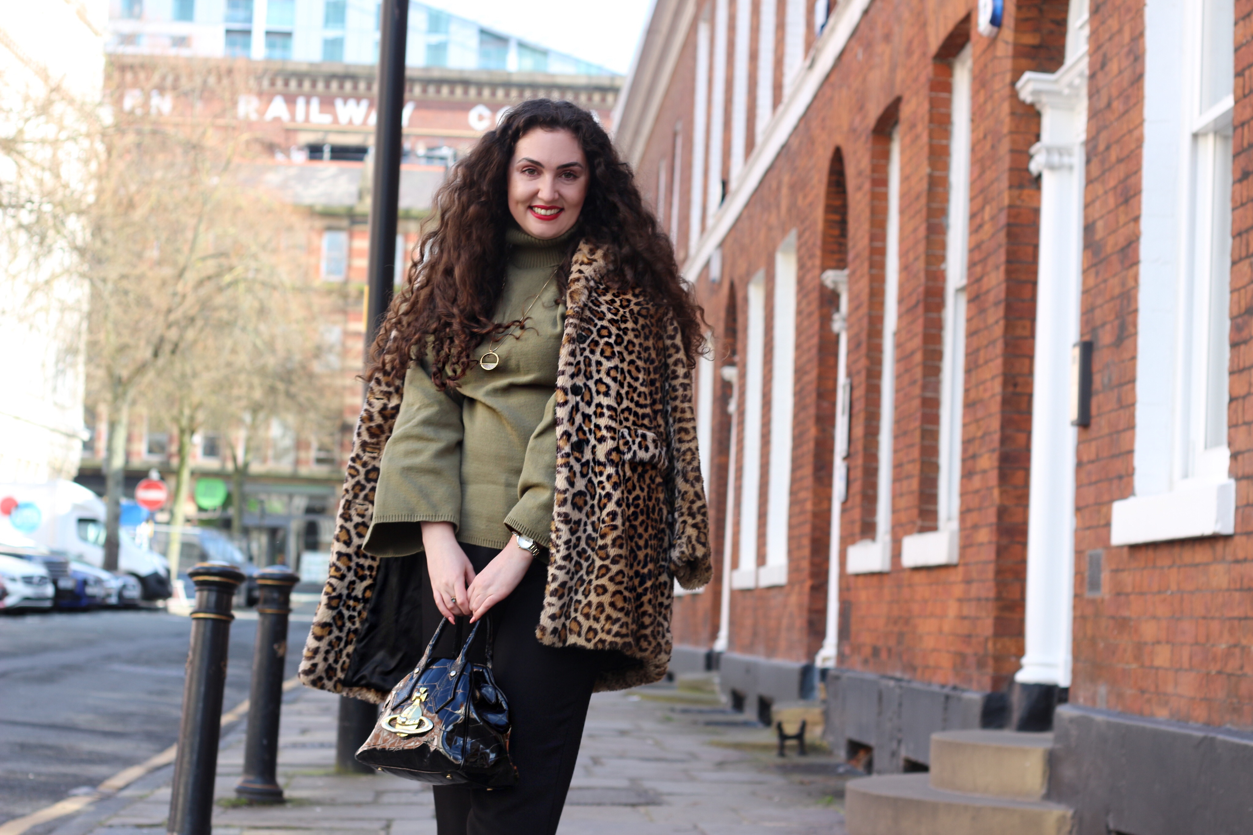 leopard print details and khaki outfit of the day